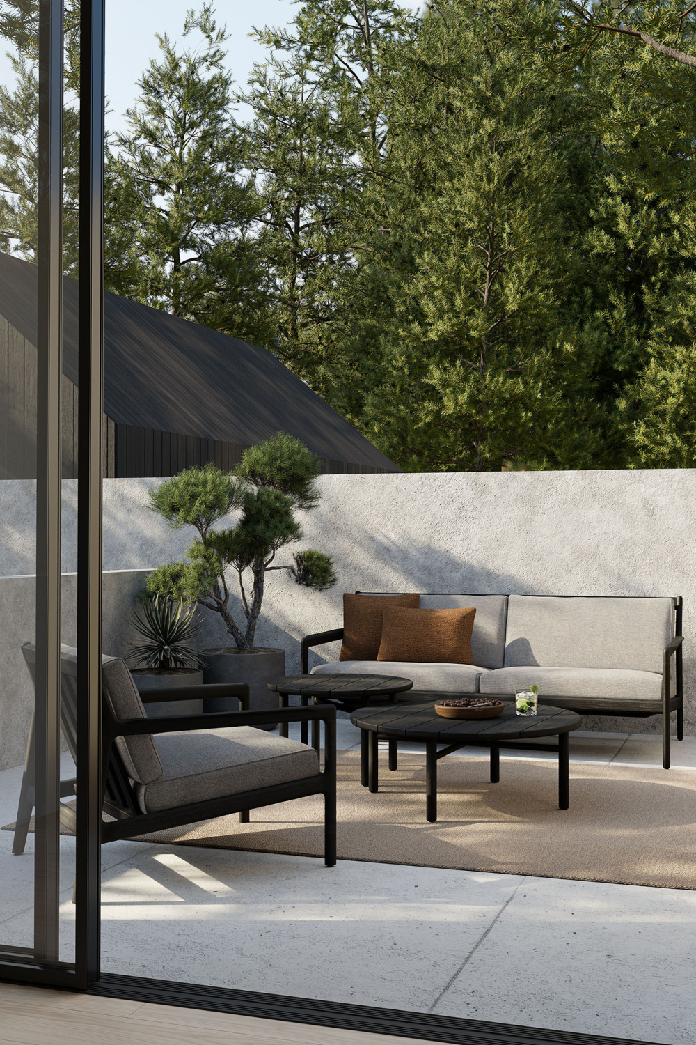 Black Teak Outdoor Lounge Chair | Ethnicraft Jack | Oroa.com