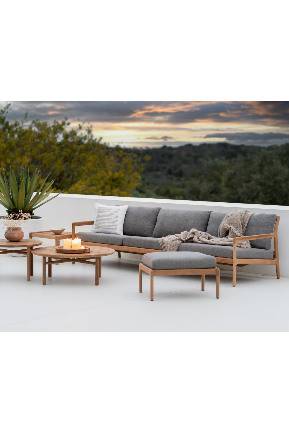 Natural Teak Outdoor Ottoman | Ethnicraft Jack | Oroa.com