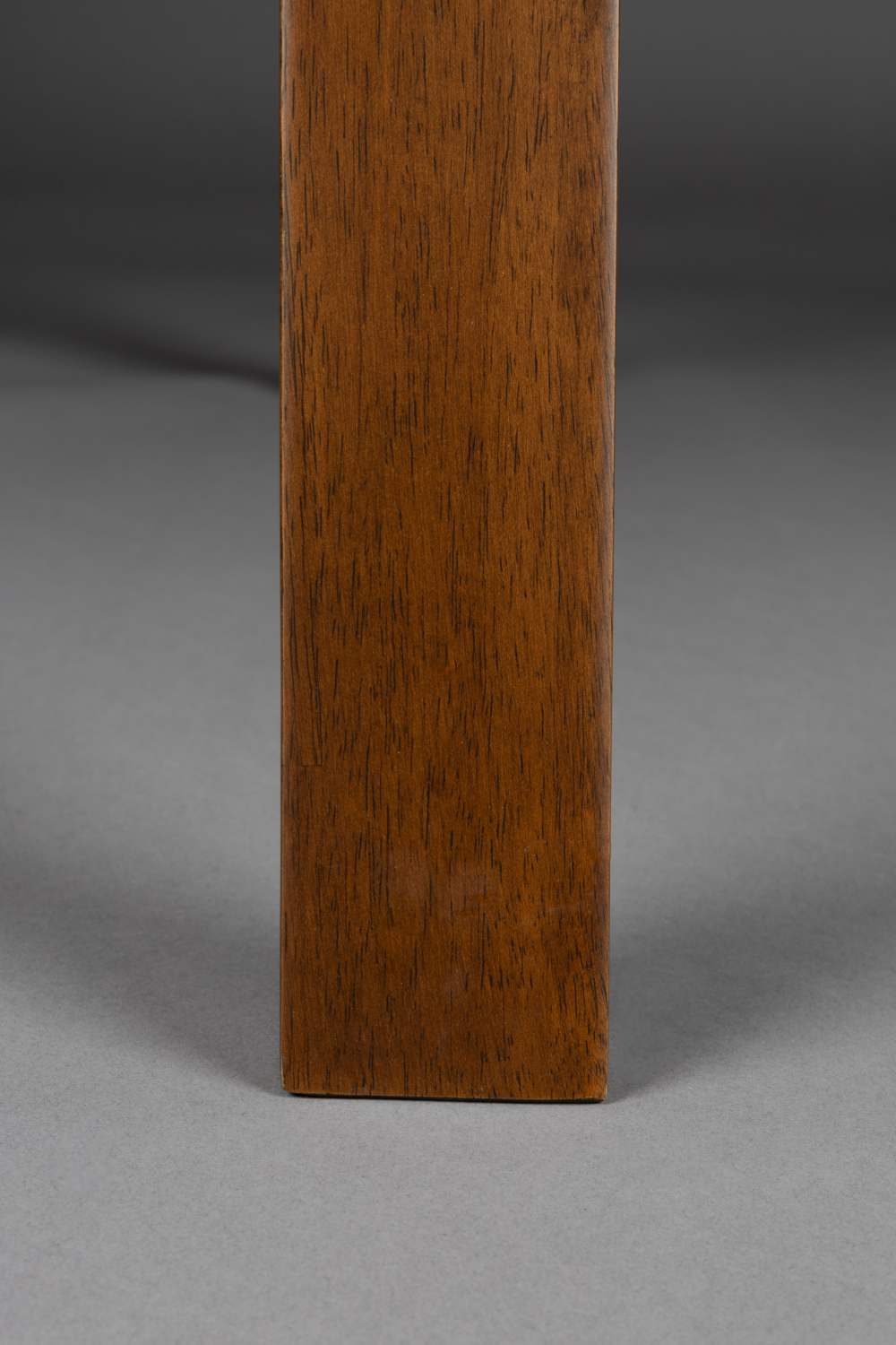 Walnut Veneer Dining Table | Dutchbone Adamello | OROA.com