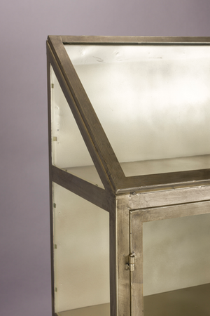 Gold Display Cabinet | Dutchbone Monviso | OROA.com