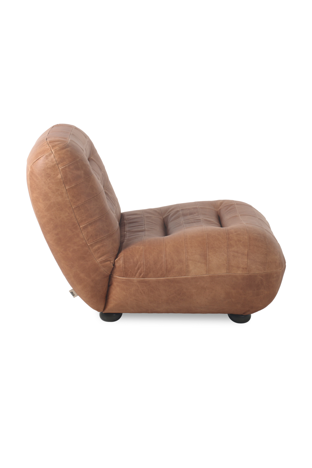 Deep Stitched Leather Lounge Chair | Dutchbone Wyatt | Oroa.com