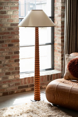 Ribbed Oak Floor Lamp | Dutchbone Horace | Oroa.com