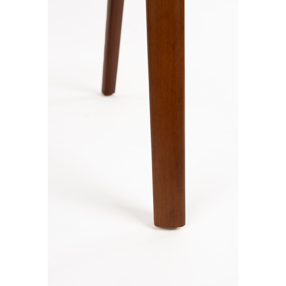   Wooden Framed Lounge Chair | Oroa.com