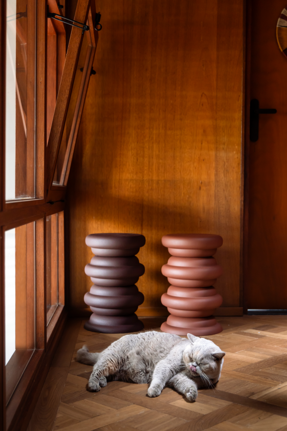 Iron Layered Stool | Dutchbone Artemis | OROA.com