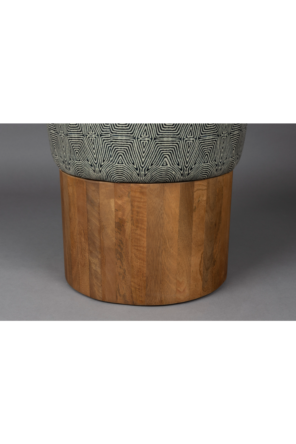 Graphic Print Stool | Dutchbone Fragment | OROA.com