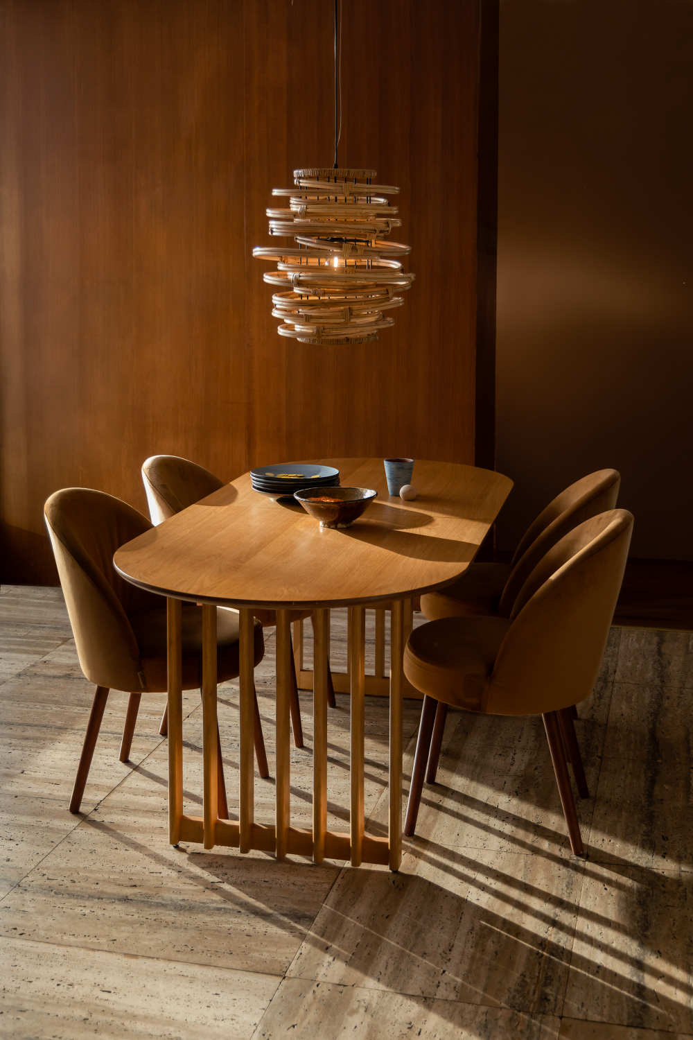 Oval Oak Adjustable Dining Table | Dutchbone Barlet | OROA.com