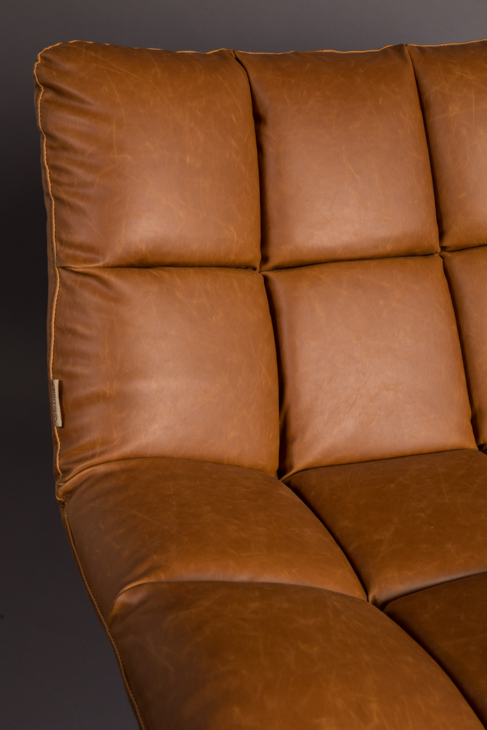 Brown Pedestal Accent Chair | Dutchbone Bar | OROA.com