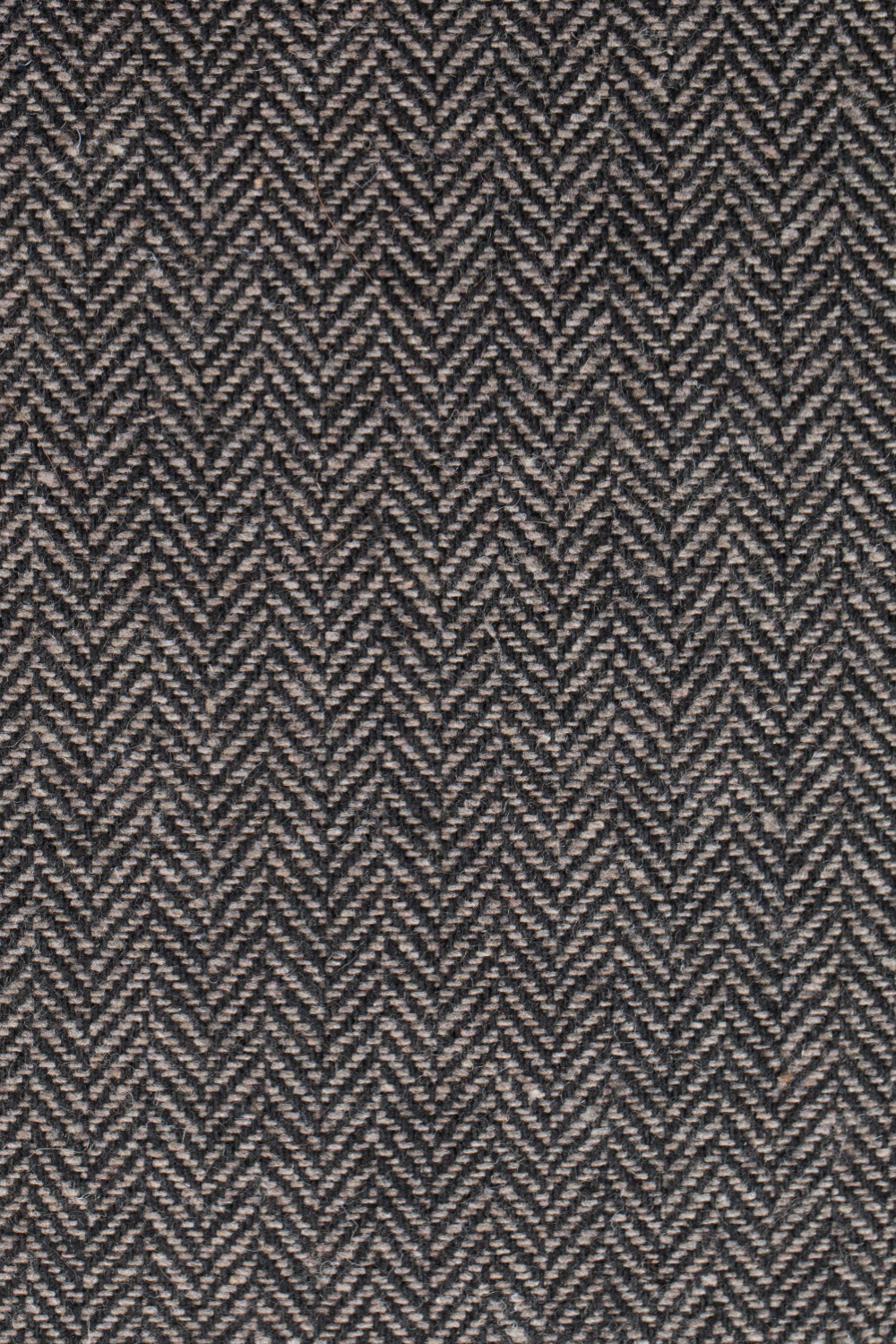 Curved Gray Lounge Chair | Dutchbone Amaron | OROA.com