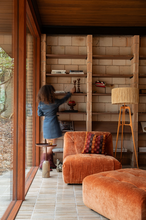 Velvet Square Hocker | Dutchbone Giada | OROA.com