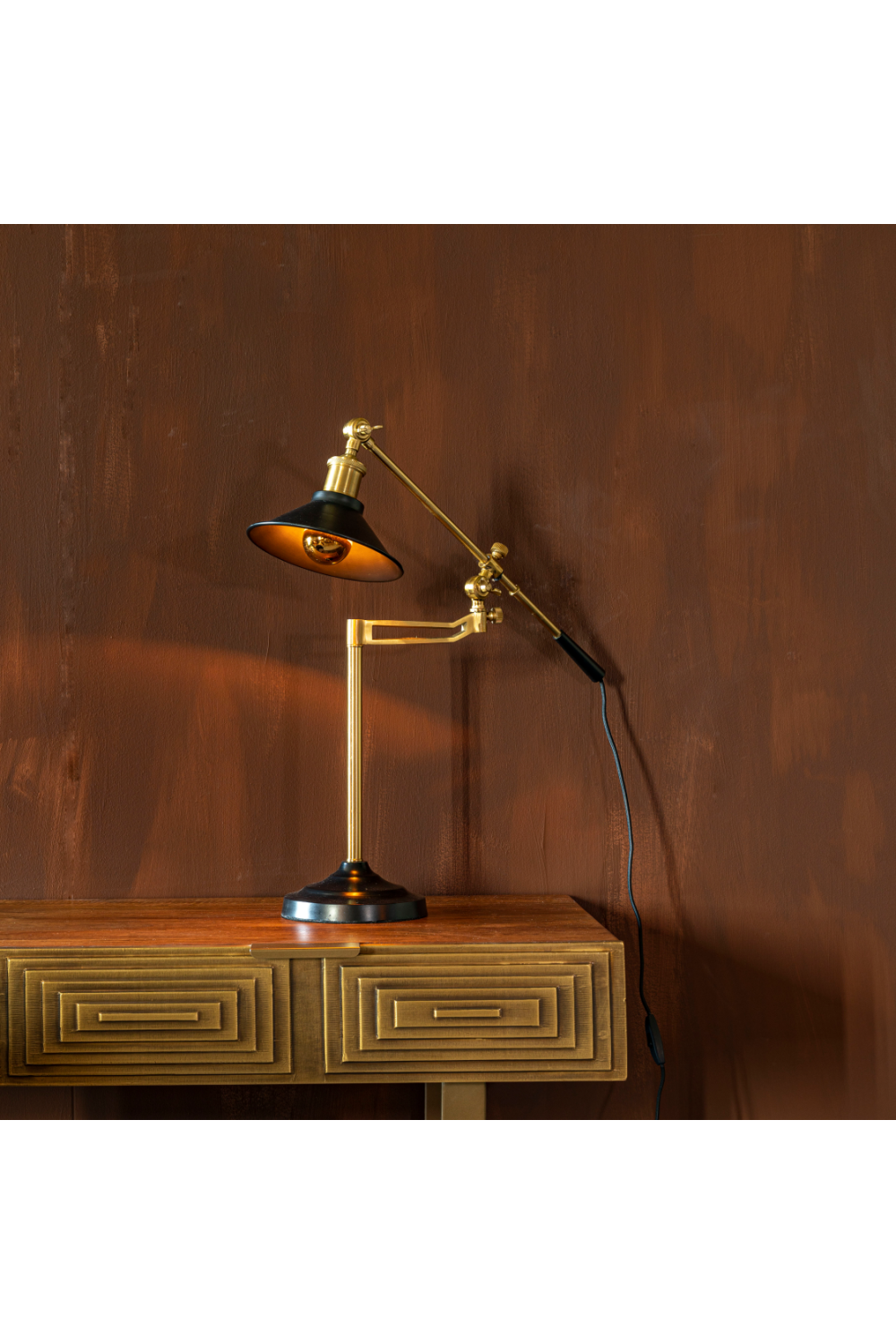 Modern Classic Desk Lamp | Dutchbone Penelope | OROA.com