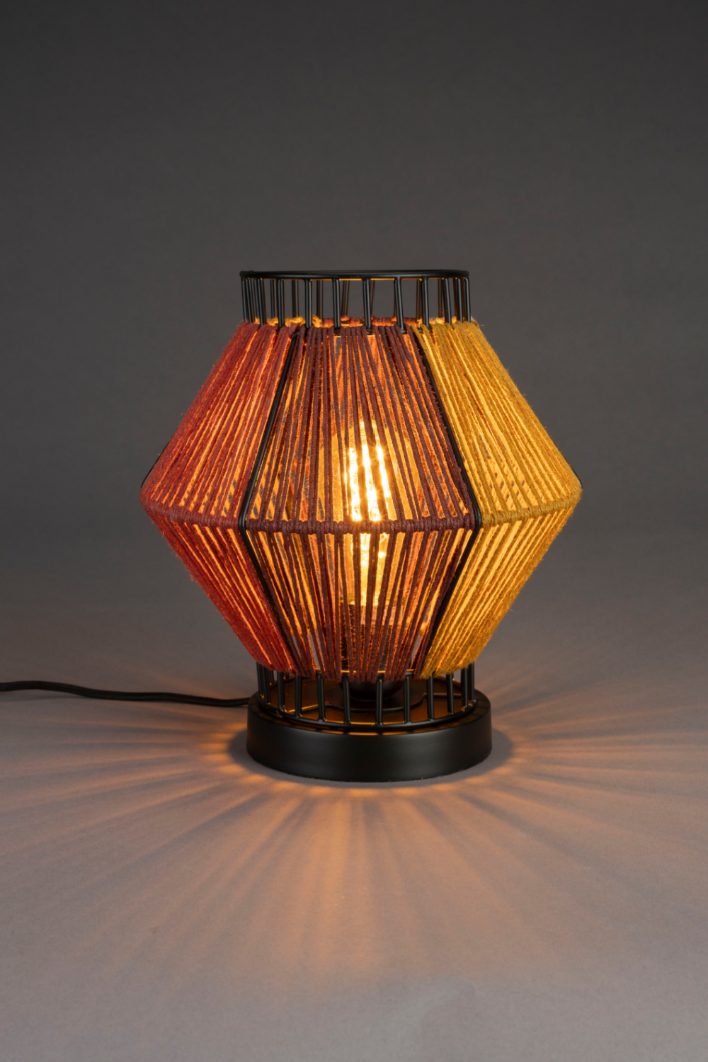 Rope Diamond Table Lamp | Dutchbone Surya | OROA.com