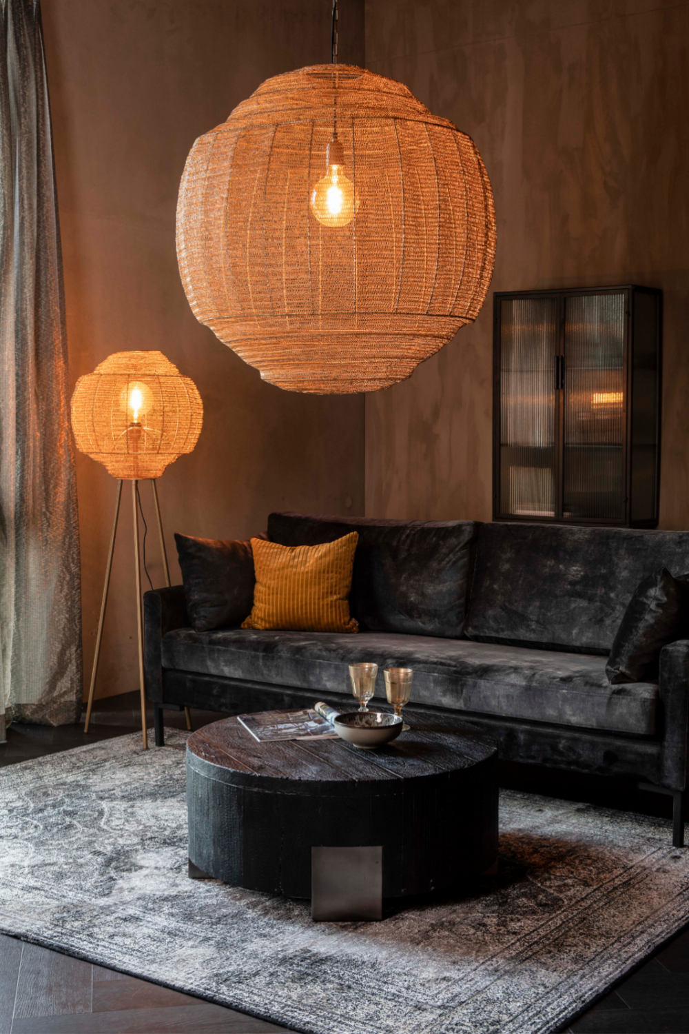 Round Gold Pendant Lamp | Dutchbone Meezan | OROA.com