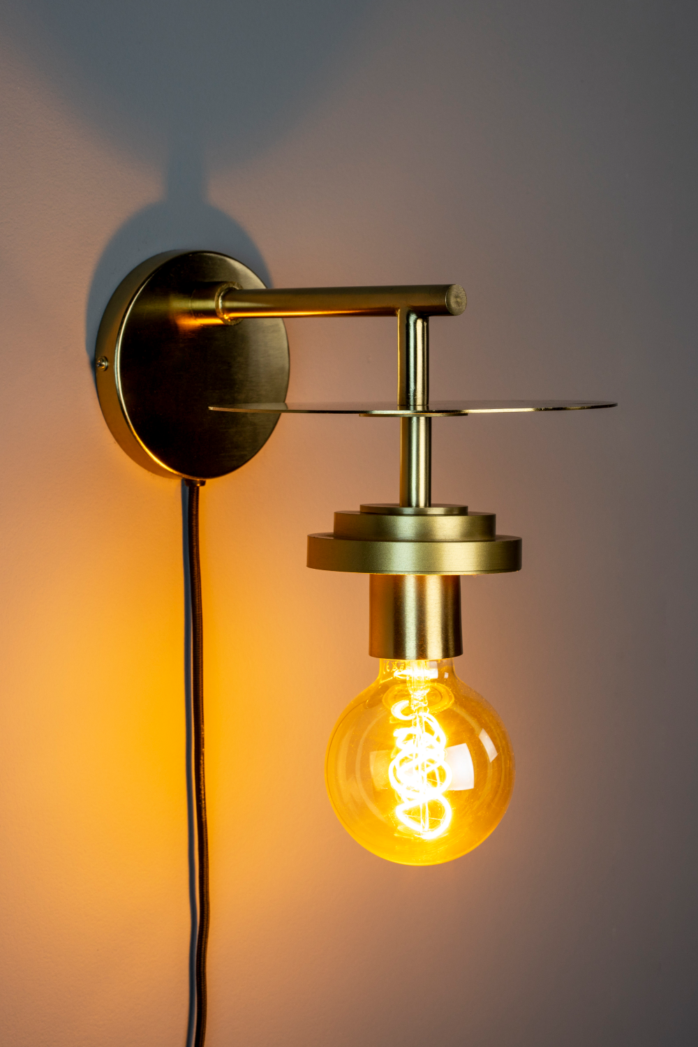 Bronze Classic Wall Lamp | Dutchbone Aden | OROA.com