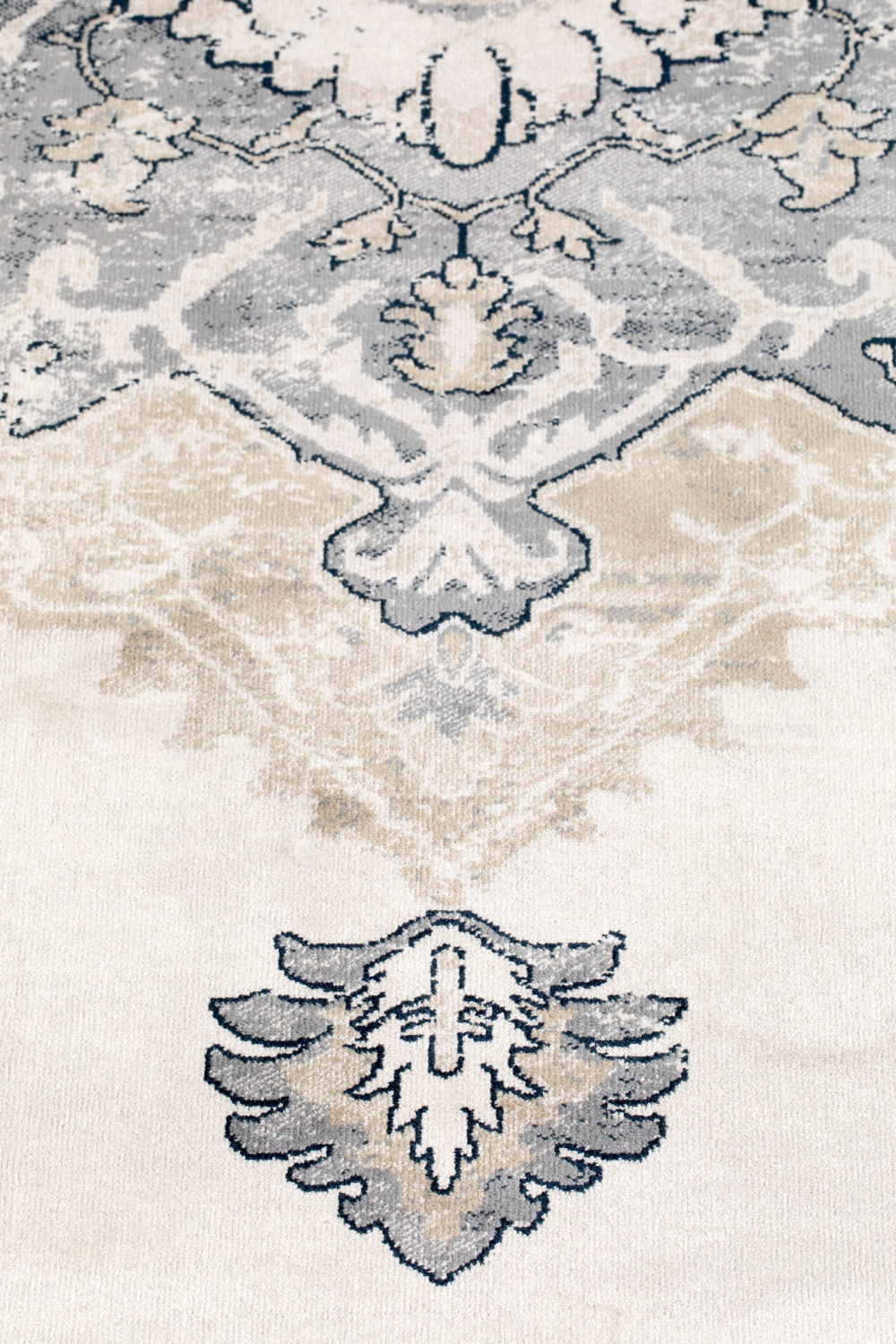 Gray Herati Carpet | Dutchbone Mahal | OROA.com