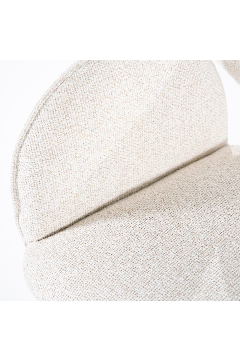 Quadrupod Rotatable Armchair | Eleonora Rosalin | OROA.com