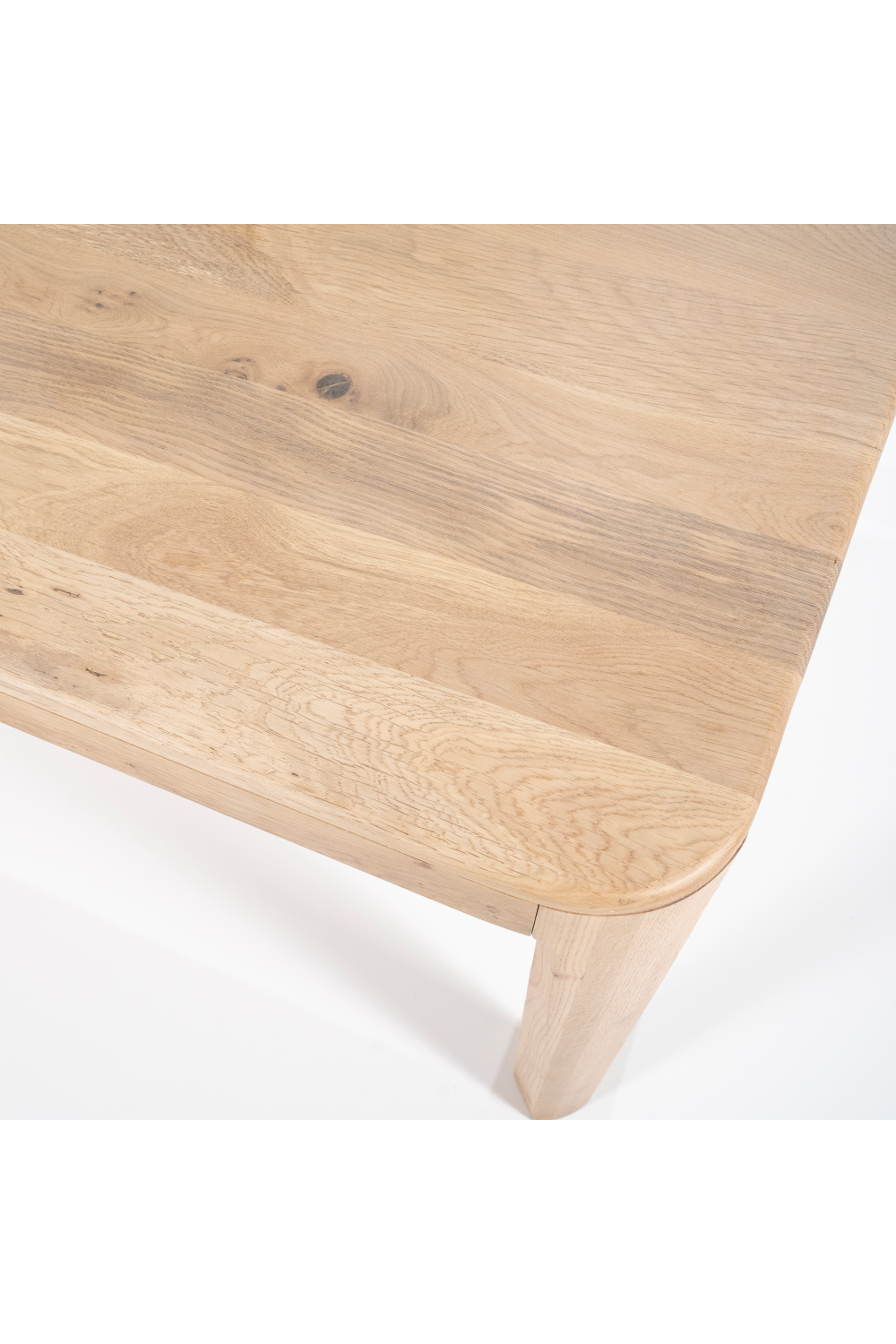 Oak Rectangular Dining Table | Eleonora Harvey | OROA.com
