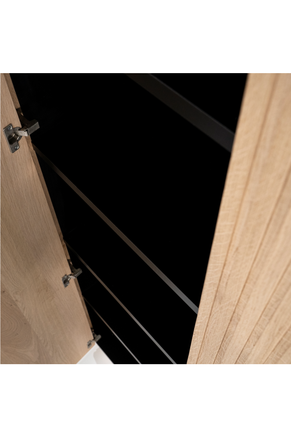 Oak 2-Door Cabinet | Eleonora Rosenborg | OROA.com