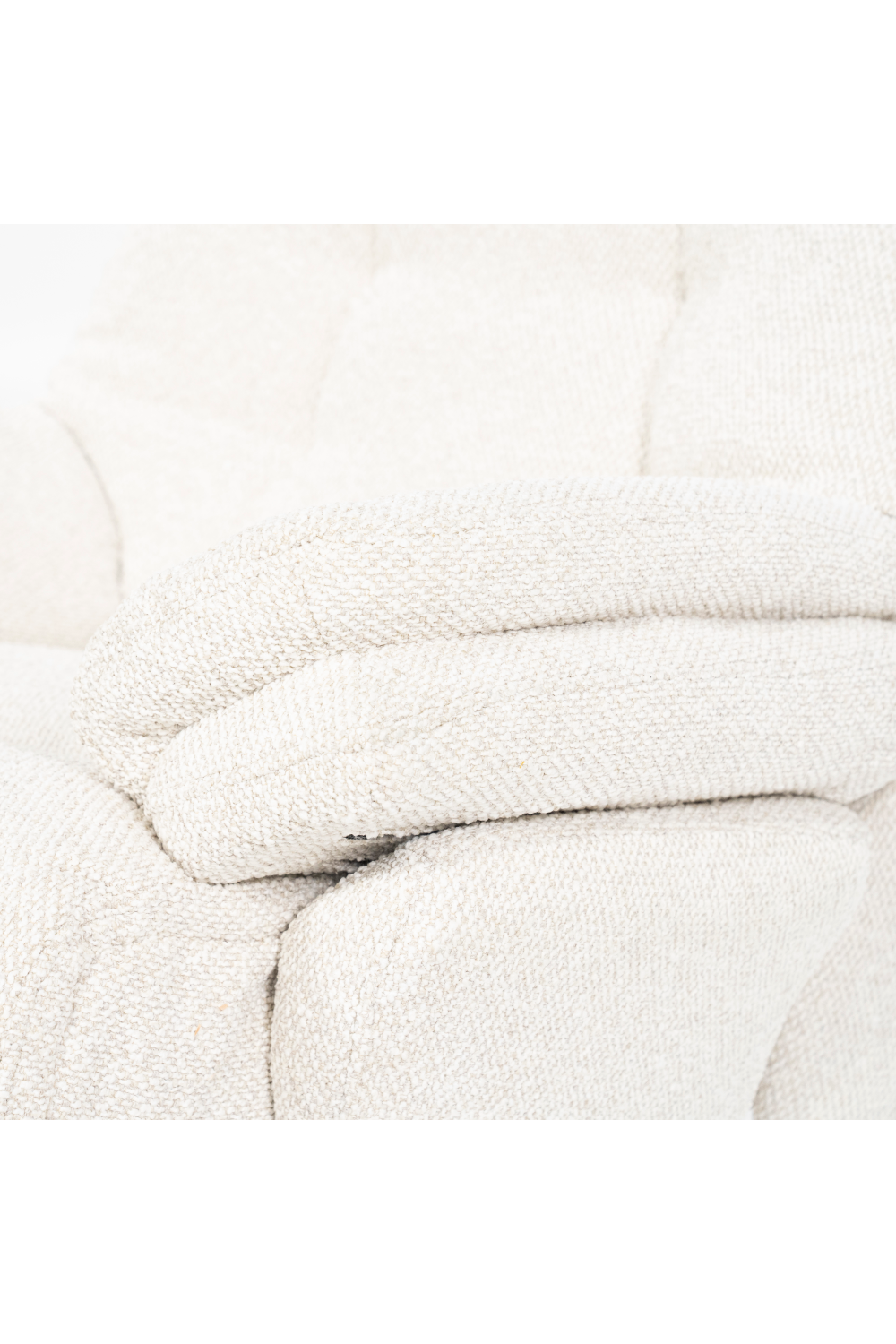 Upholstered Reclining Lounge Chair | Eleonora Caleb | OROA.com