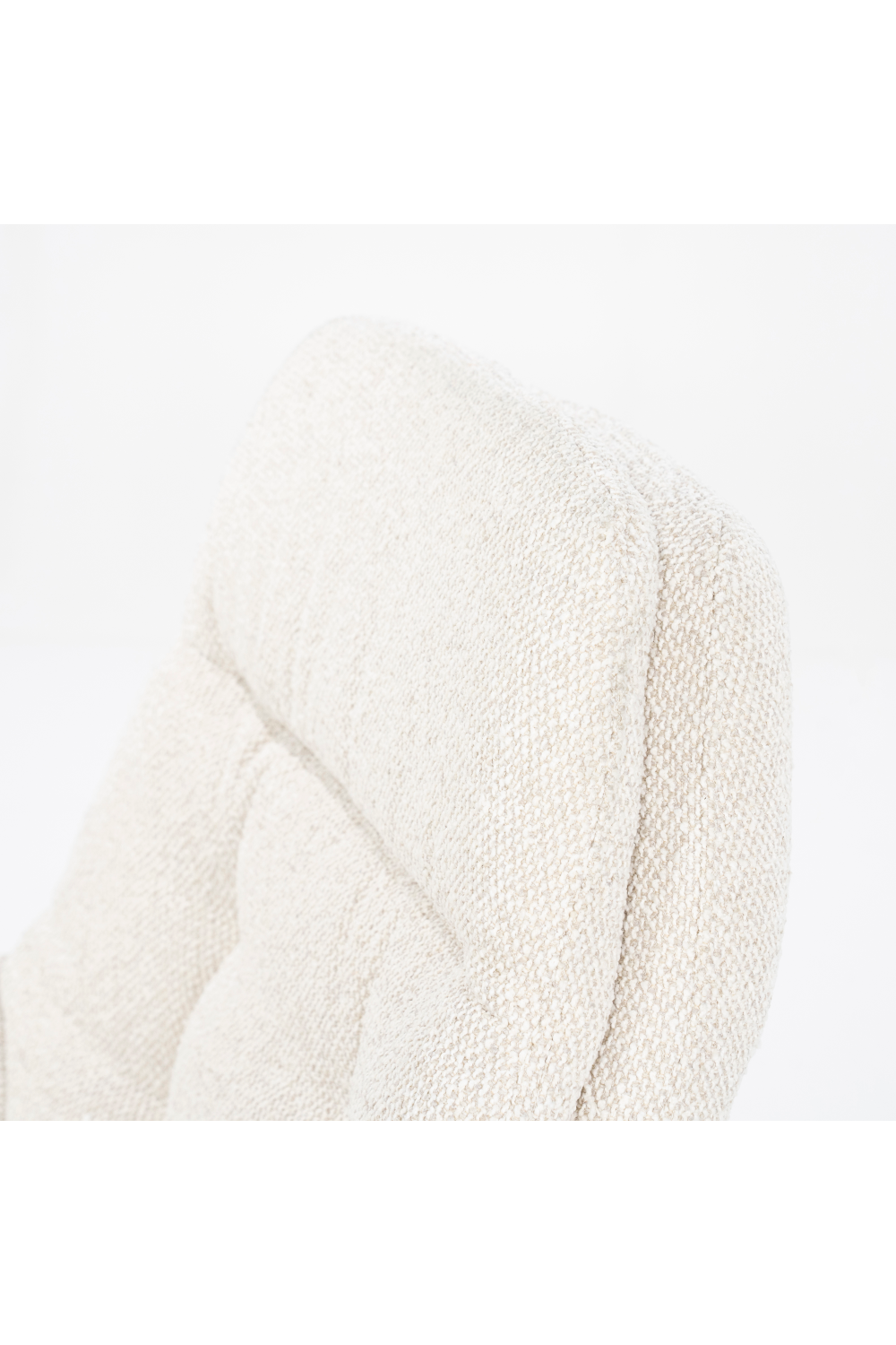 Upholstered Reclining Lounge Chair | Eleonora Caleb | OROA.com