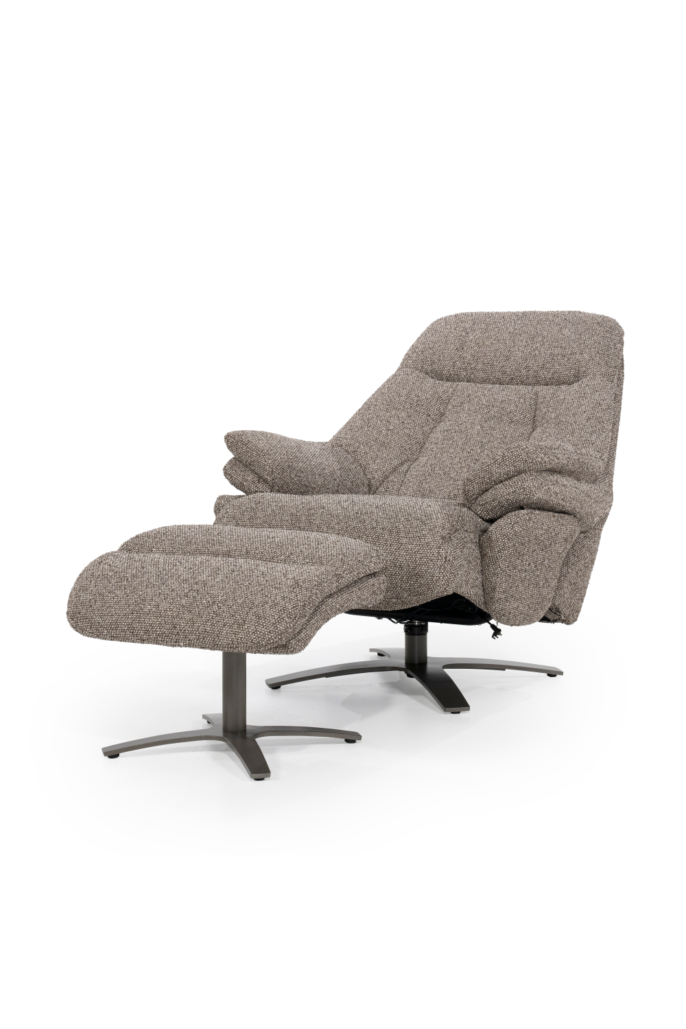 Upholstered Reclining Lounge Chair | Eleonora Caleb | OROA.com