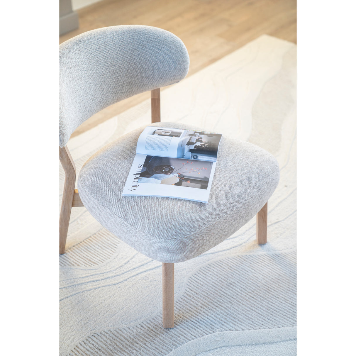   Oak Framed Accent Chair | Oroa.com