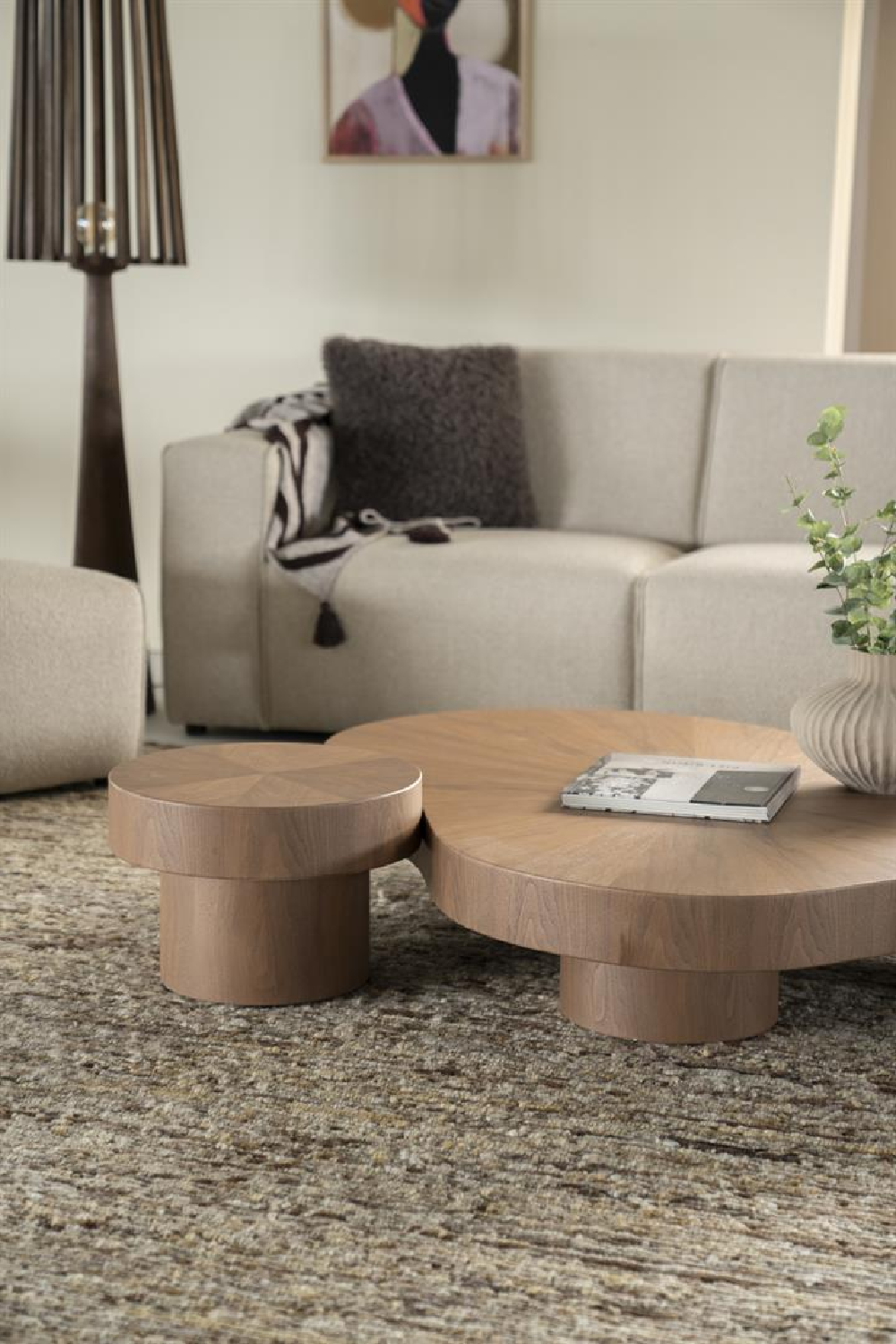 Round Walnut Side Table | Eleonora Bobbie | Oroa.com