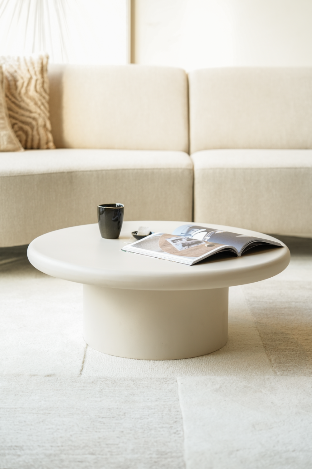 White Round Coffee Table | Eleonora Jade | OROA.com