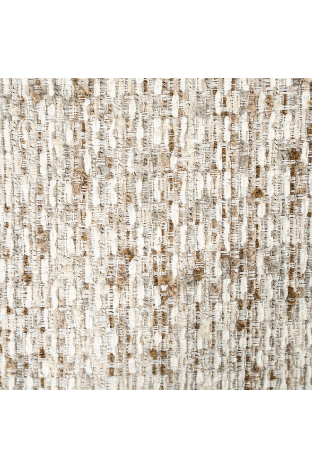 Round Base Tufted Lounge Chair | Eleonora Fenna | Oroa.com