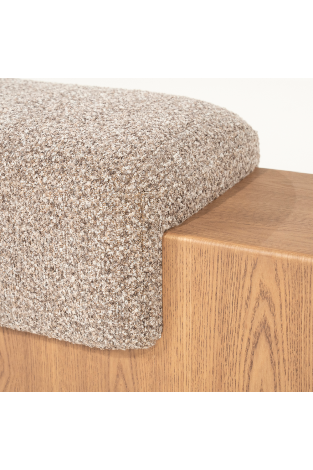 Cushioned Ash Wood Bench | Eleonora George | Oroa.com