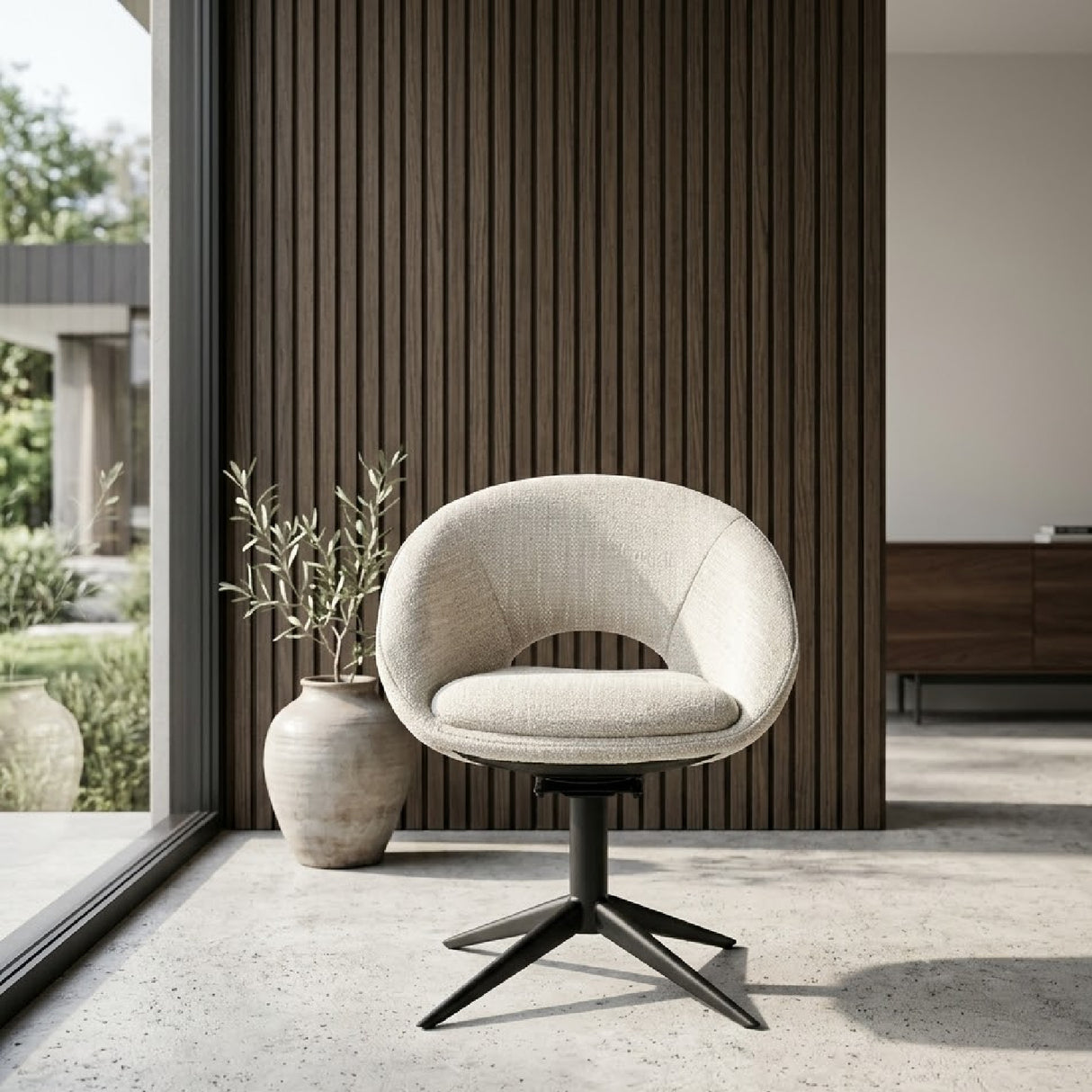   Rounded Open-Back Swivel Chair | Oroa.com