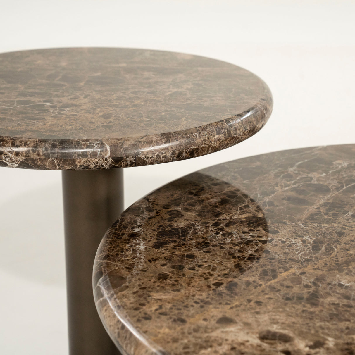   Brown Marble Pedestal Coffee Table | Oroa.com