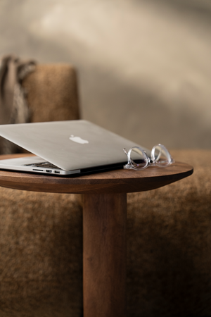 Mango Wood Oval Side Table | Eleonora Novia | Oroa.com