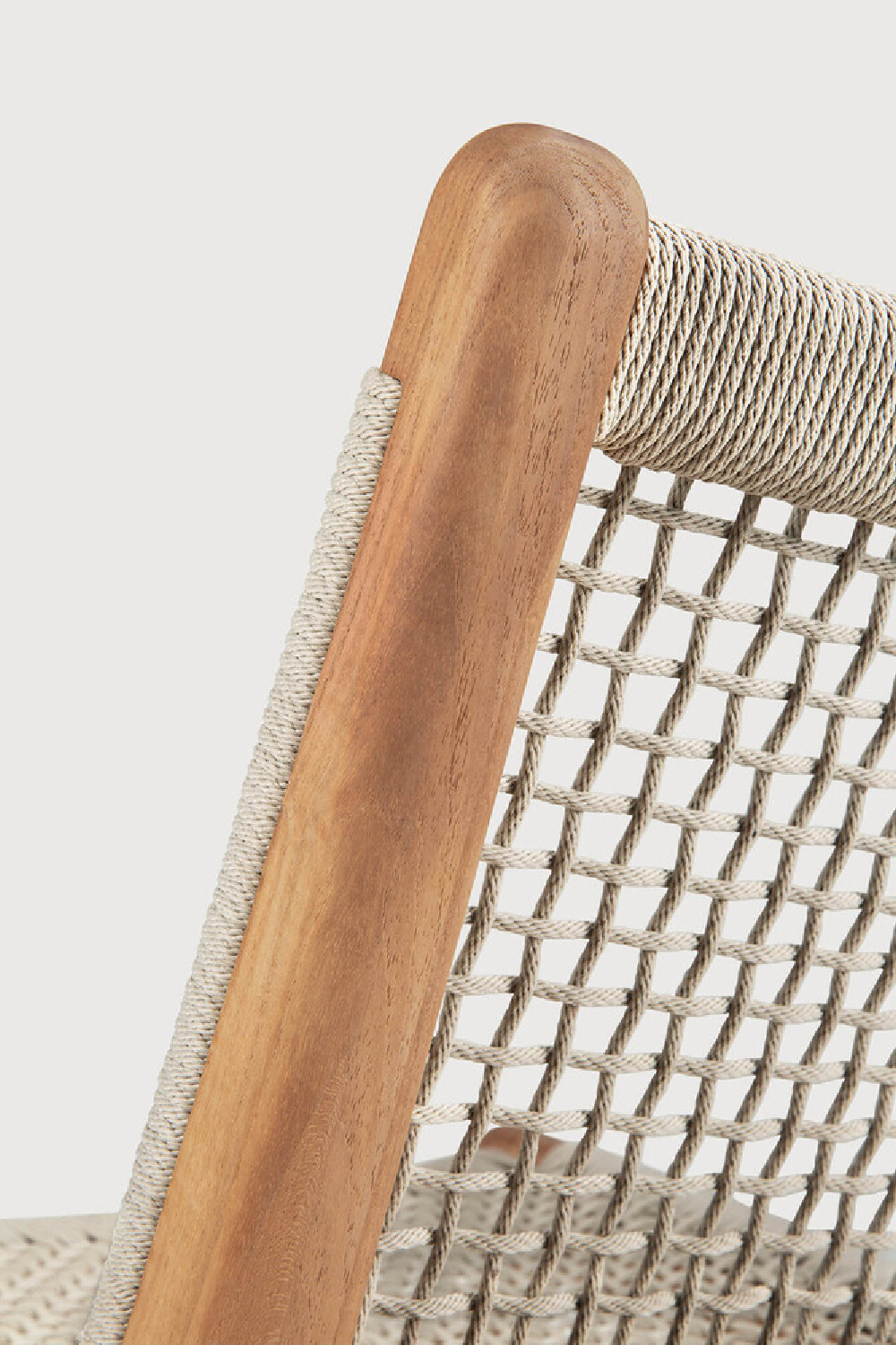 Beige Woven Outdoor Lounge Chair | Ethnicraft Jack | Oroa.com