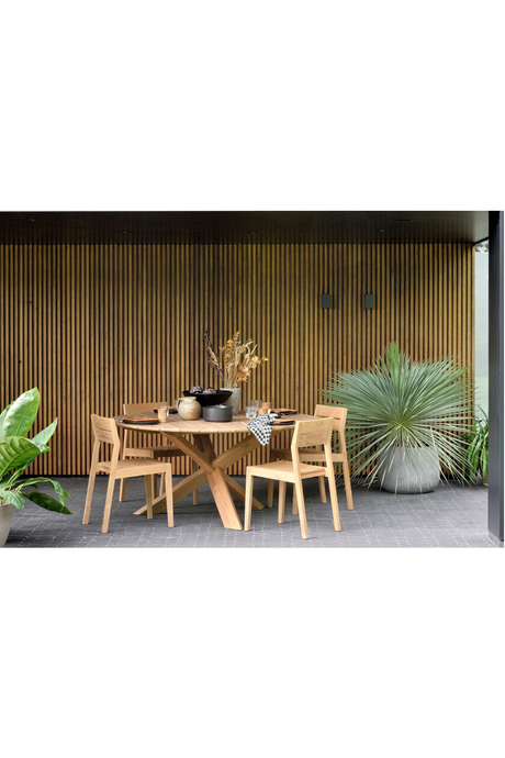Solid Teak Outdoor Dining Table | Ethnicraft Circle | OROA.com