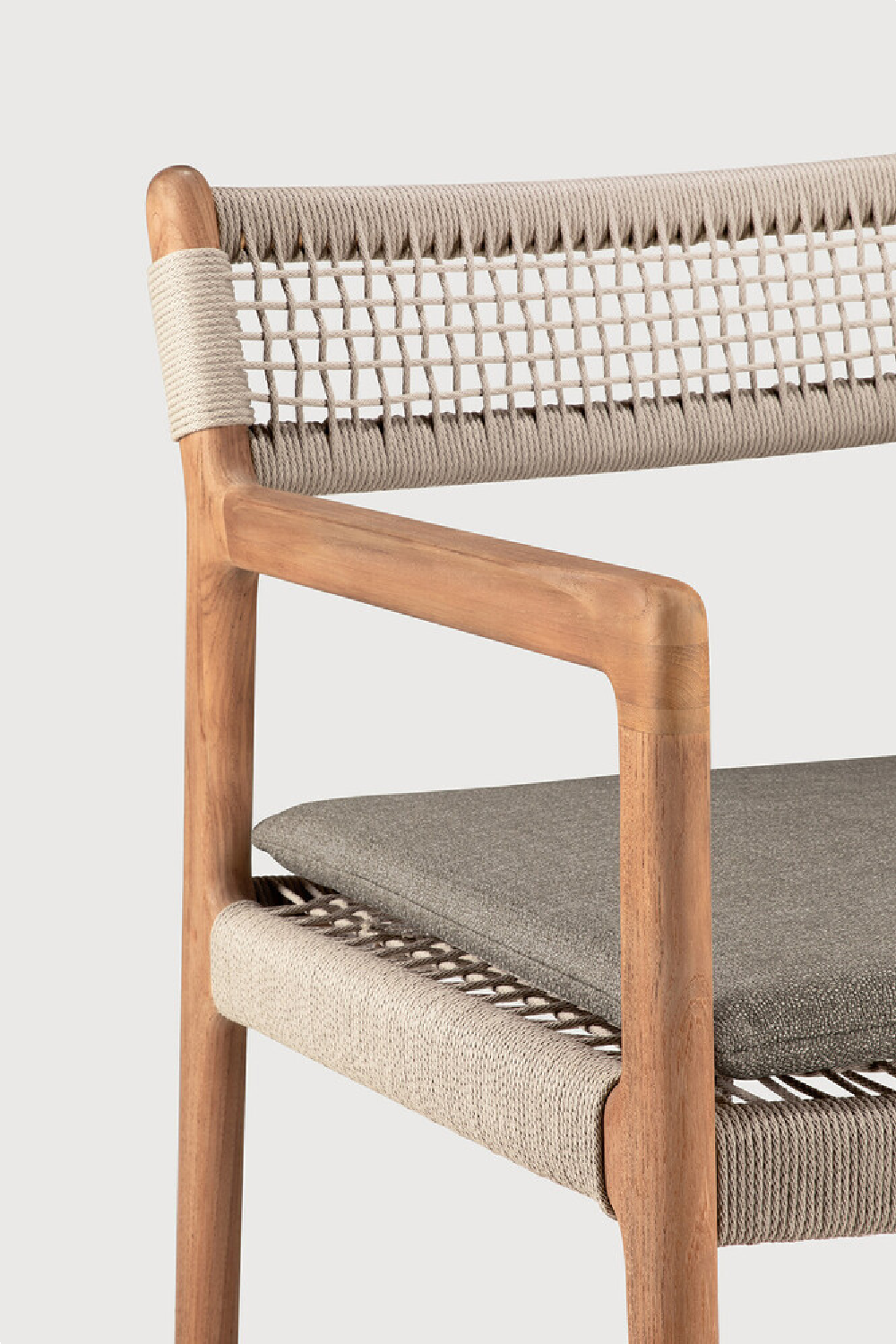 Beige Woven Outdoor Dining Chair | Ethnicraft Jack | Oroa.com