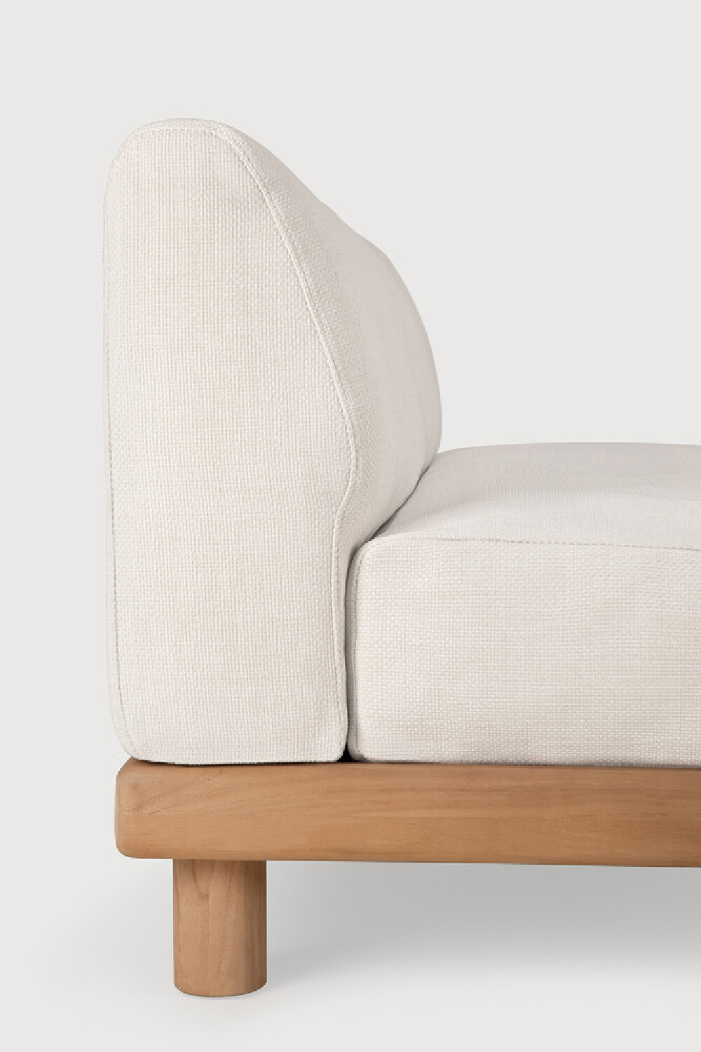 White Outdoor Modular Sofa – Monocle – material finish alternate view 15