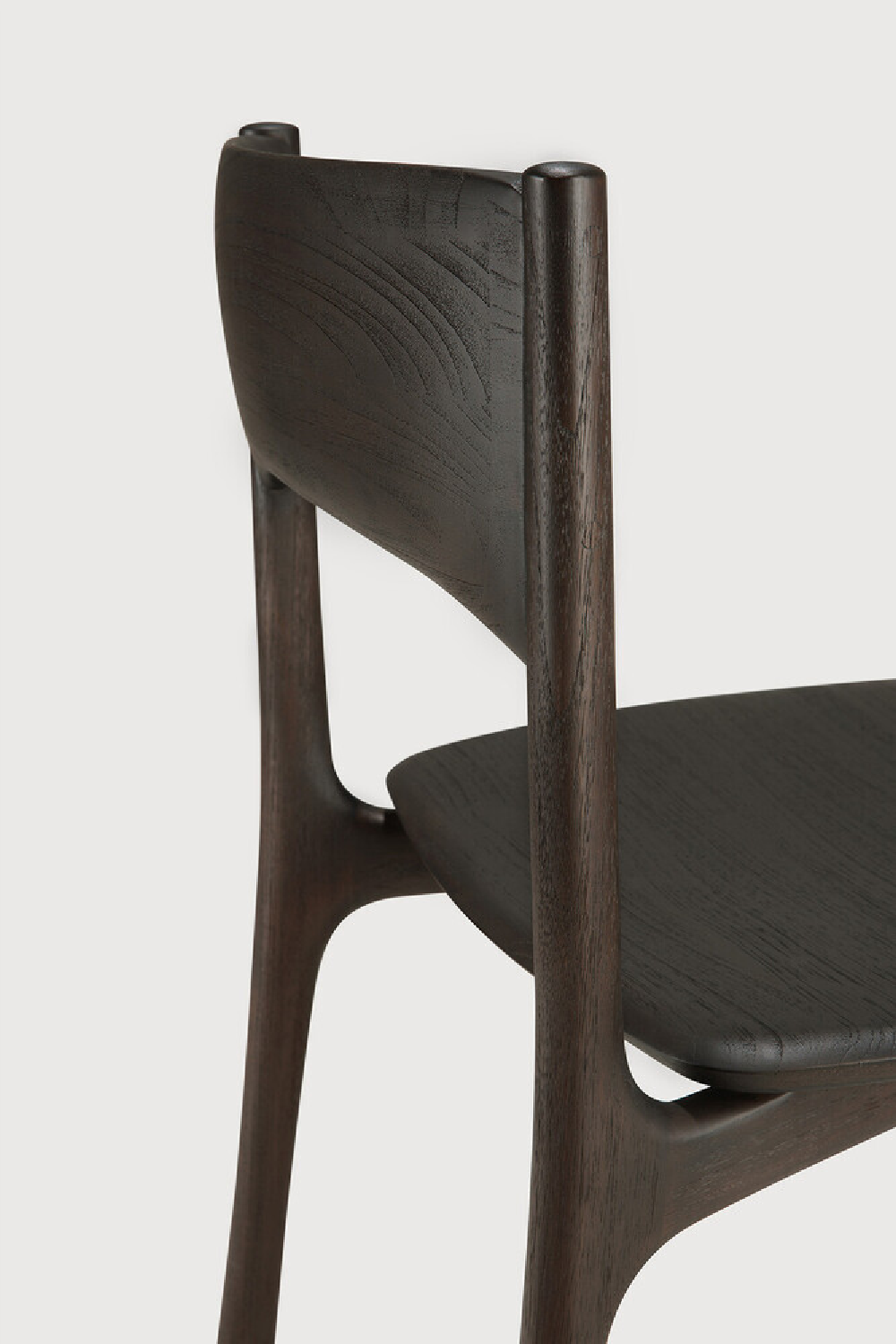Dark Brown Teak Dining Chair | Ethnicraft PI | Oroa.com