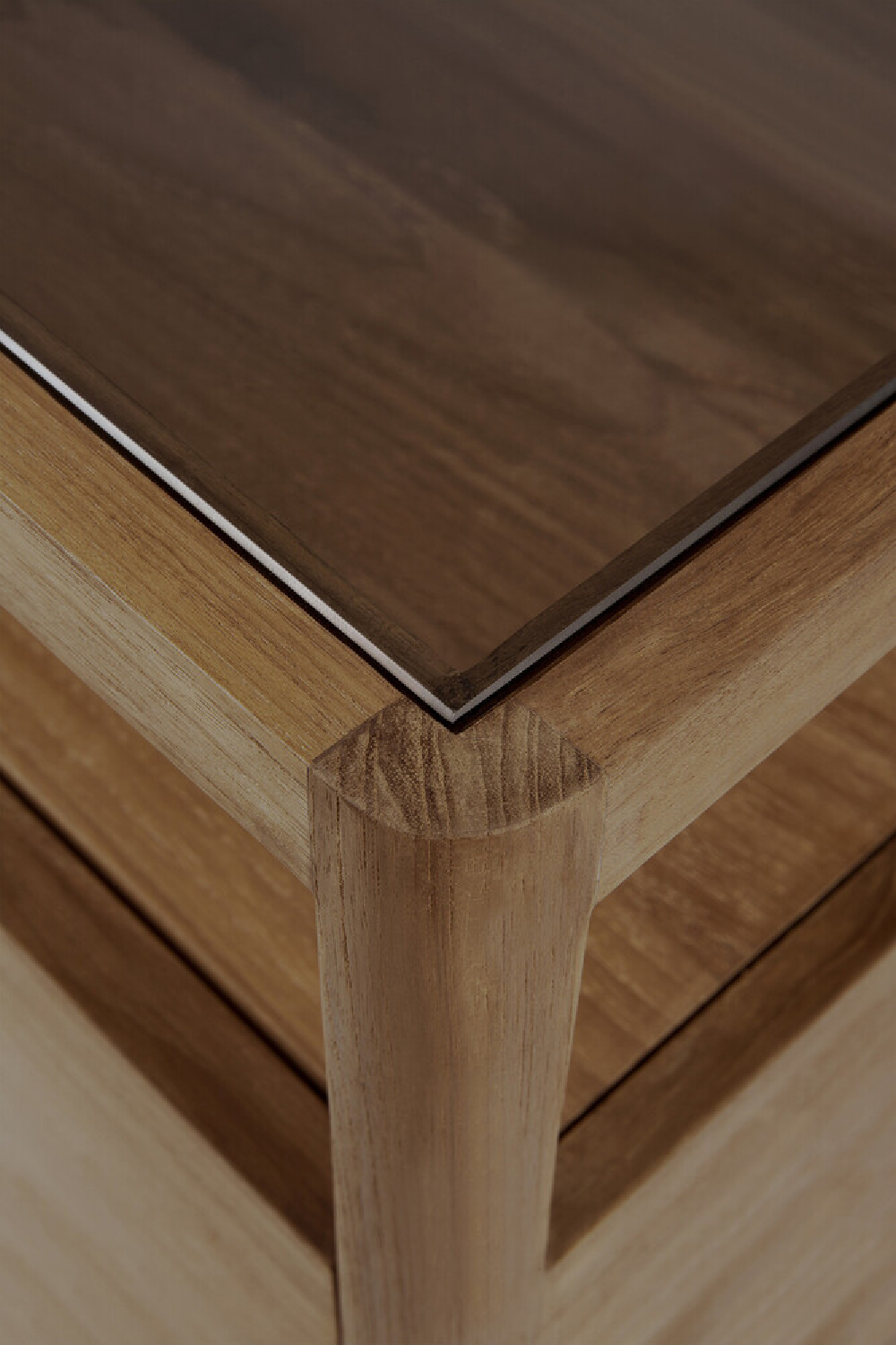 4-Drawer Oak Dresser | Ethnicraft Spindle | Oroa.com