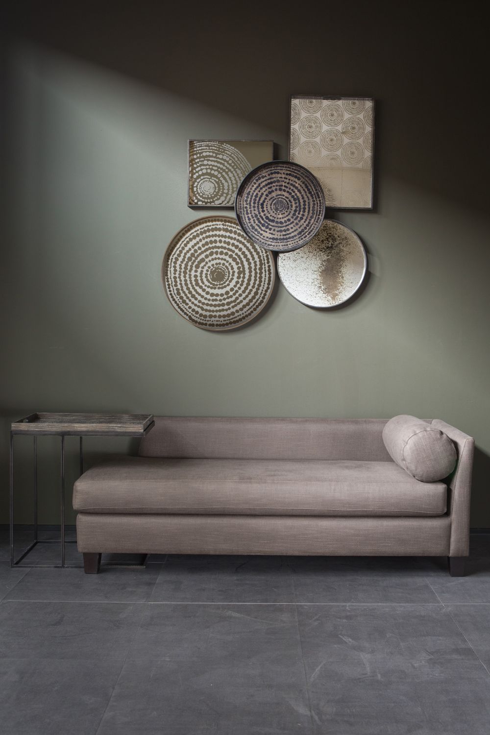 Tribal Print Round Wooden Tray | Ethnicraft Beads | Oroa.com