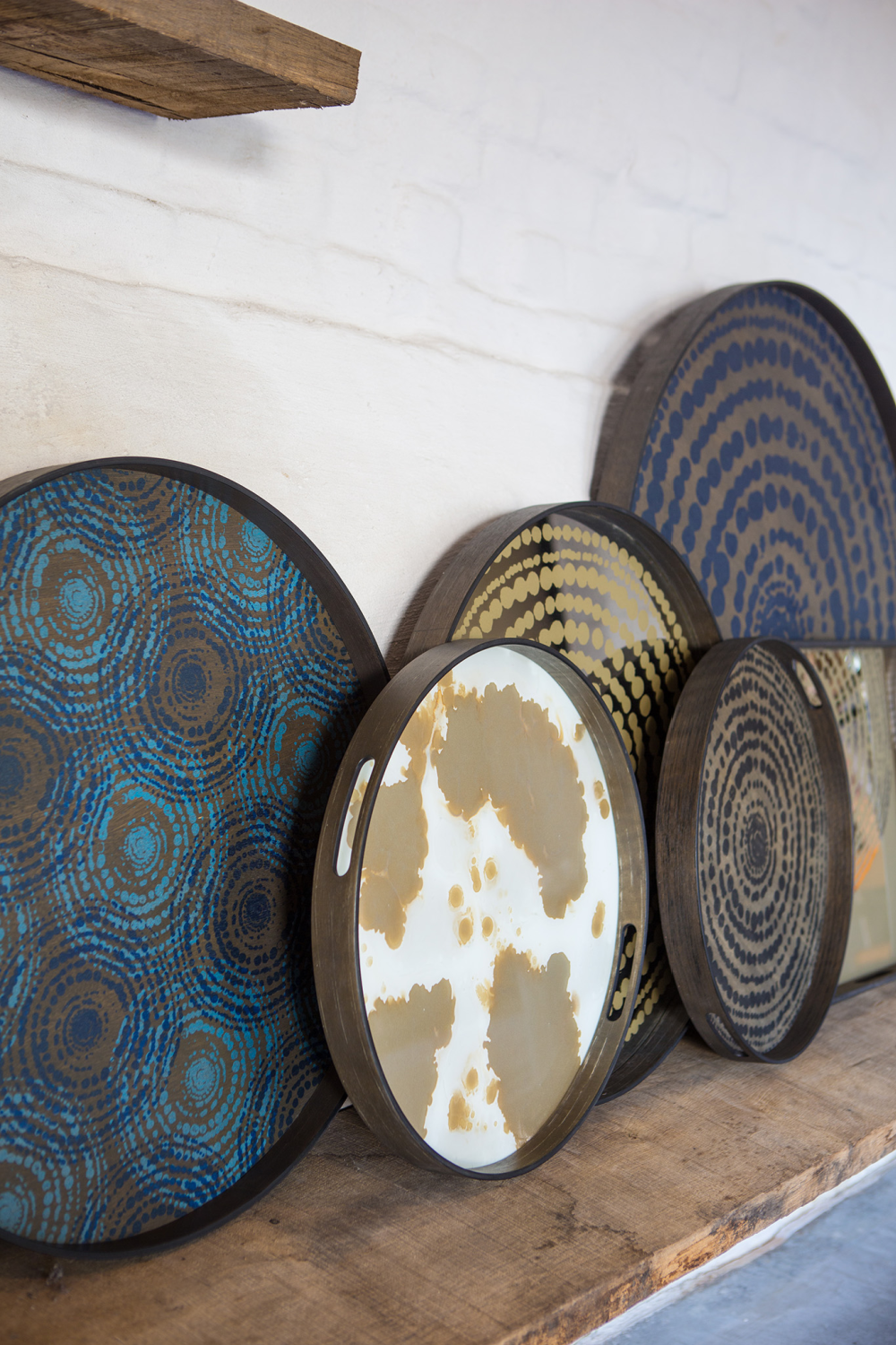 Tribal Print Round Wooden Tray | Ethnicraft Beads | Oroa.com