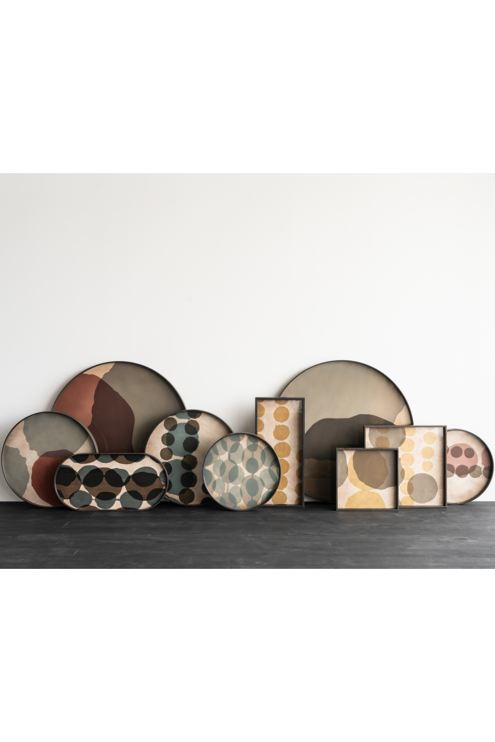 Round Glass Multicolored Tray | Ethnicraft Dots | Oroa.com