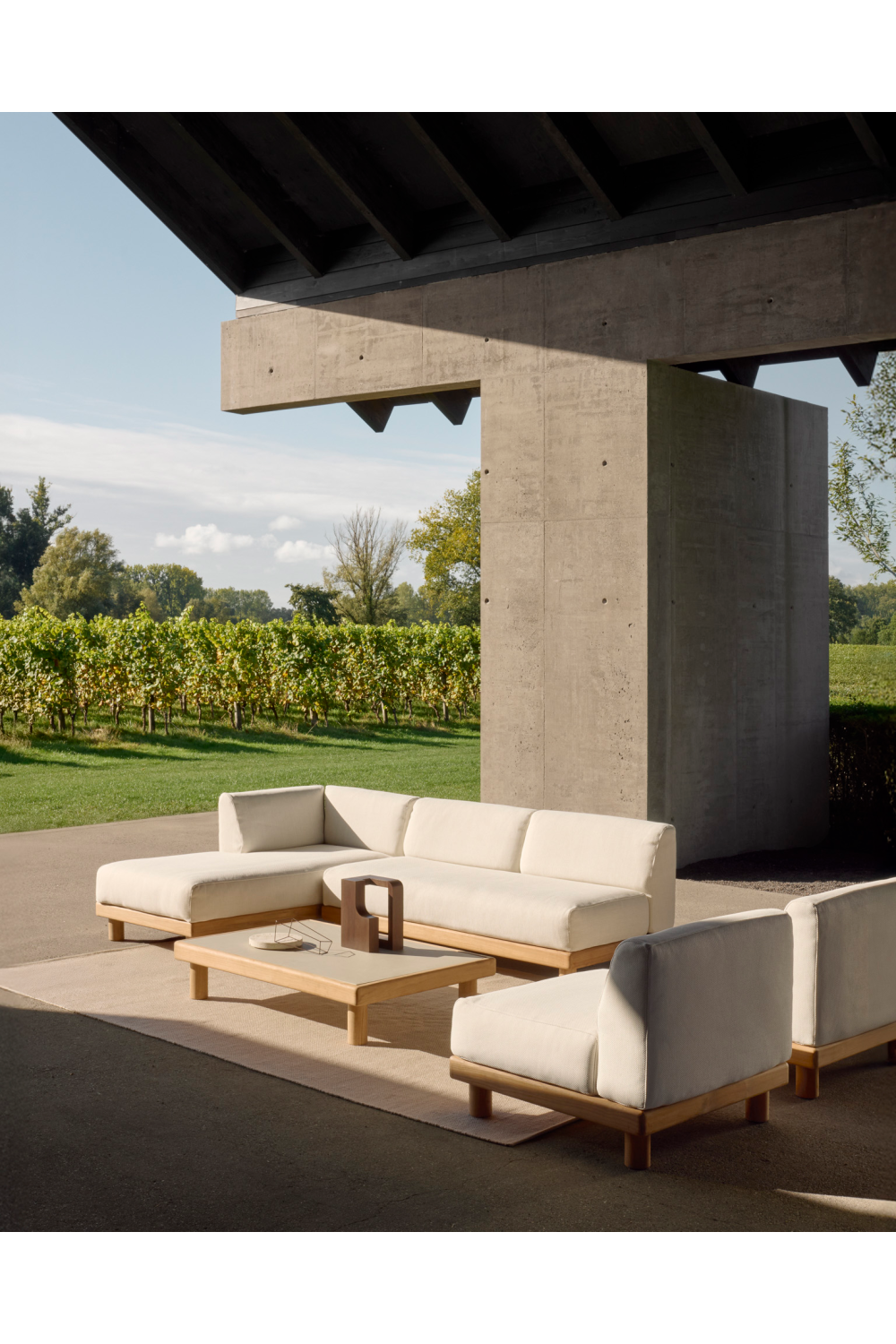 Outdoor 3-Seater Sofa with Ottoman | Ethnicraft Monocle | Oroa.com
