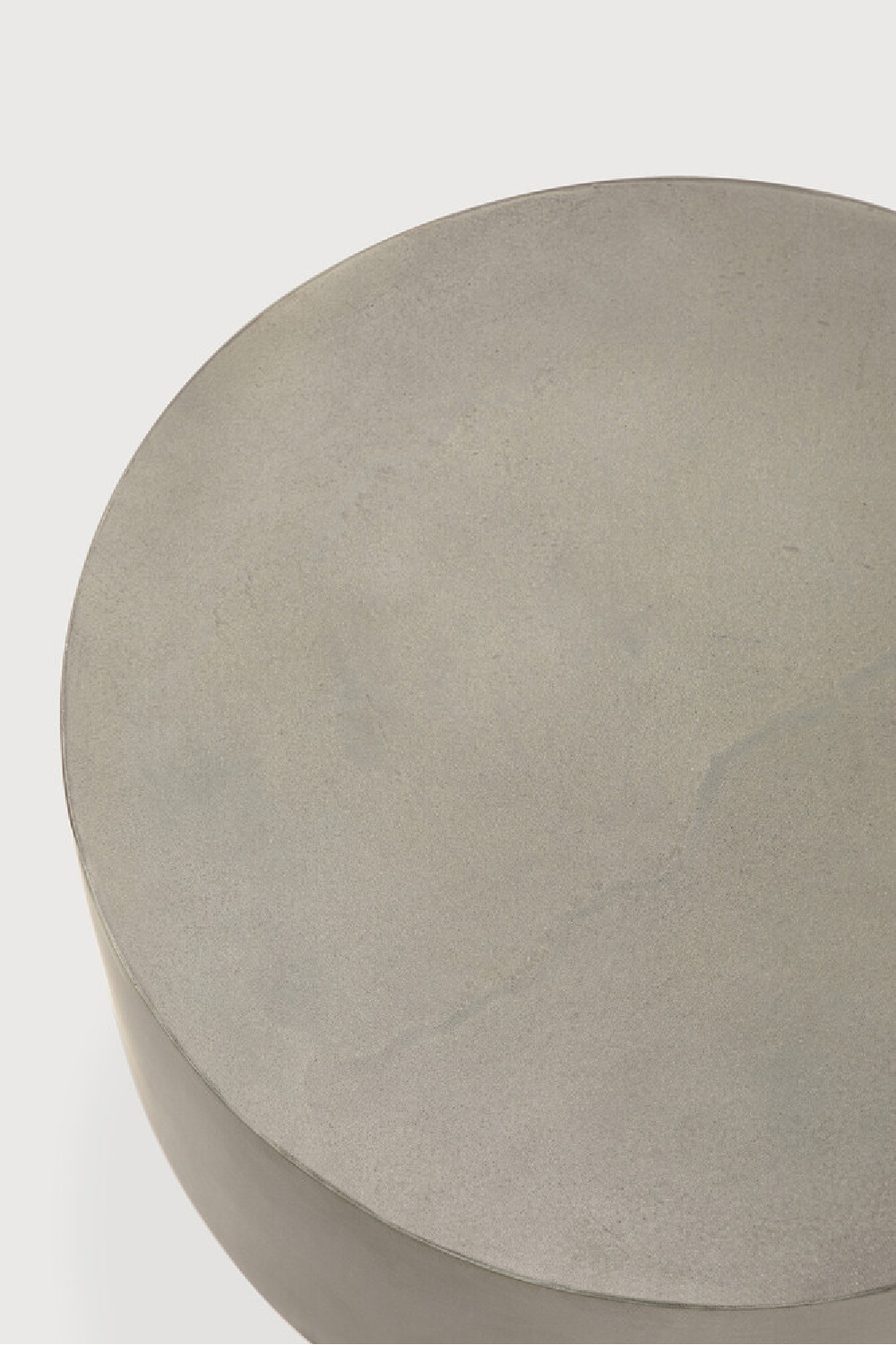 Mushroom-Shaped Outdoor Side Table | Ethnicraft Elements | Oroa.com