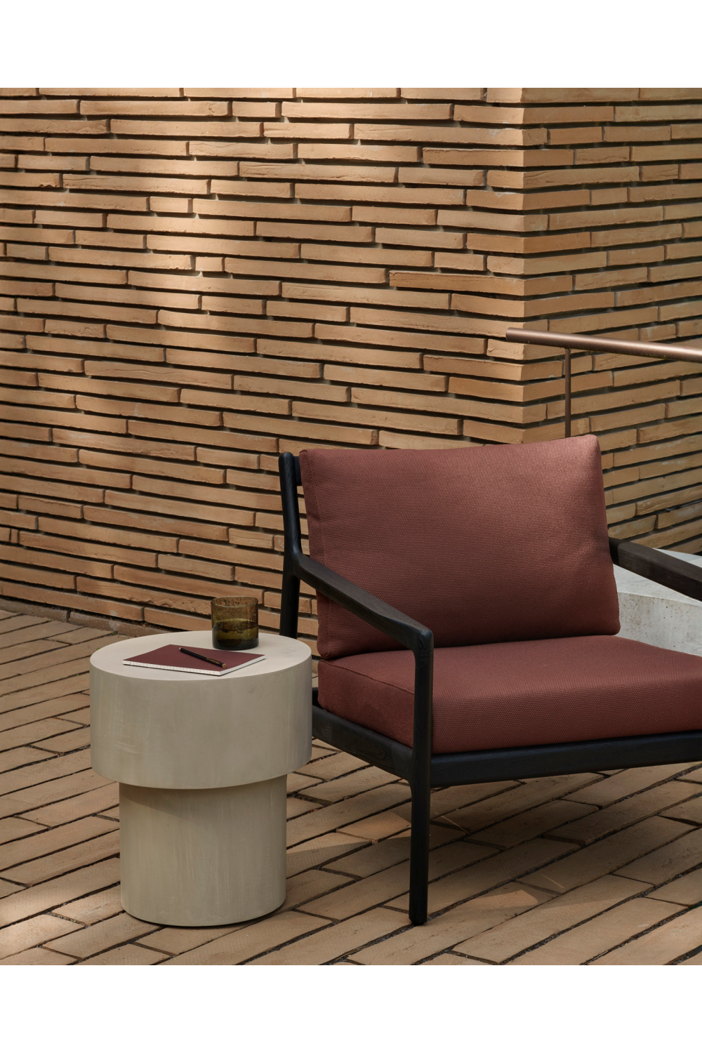 Mushroom-Shaped Outdoor Side Table | Ethnicraft Elements | Oroa.com