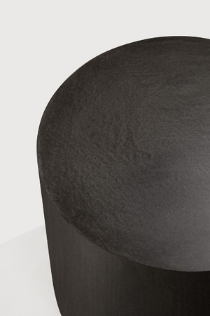 Round Concrete Outdoor Side Table | Ethnicraft Elements | Oroa.com