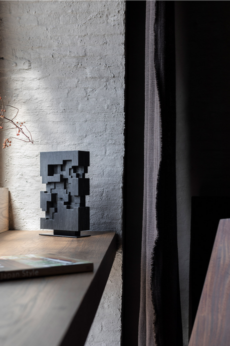 Black Teak Abstract Sculpture | Ethnicraft Stele | Oroa.com