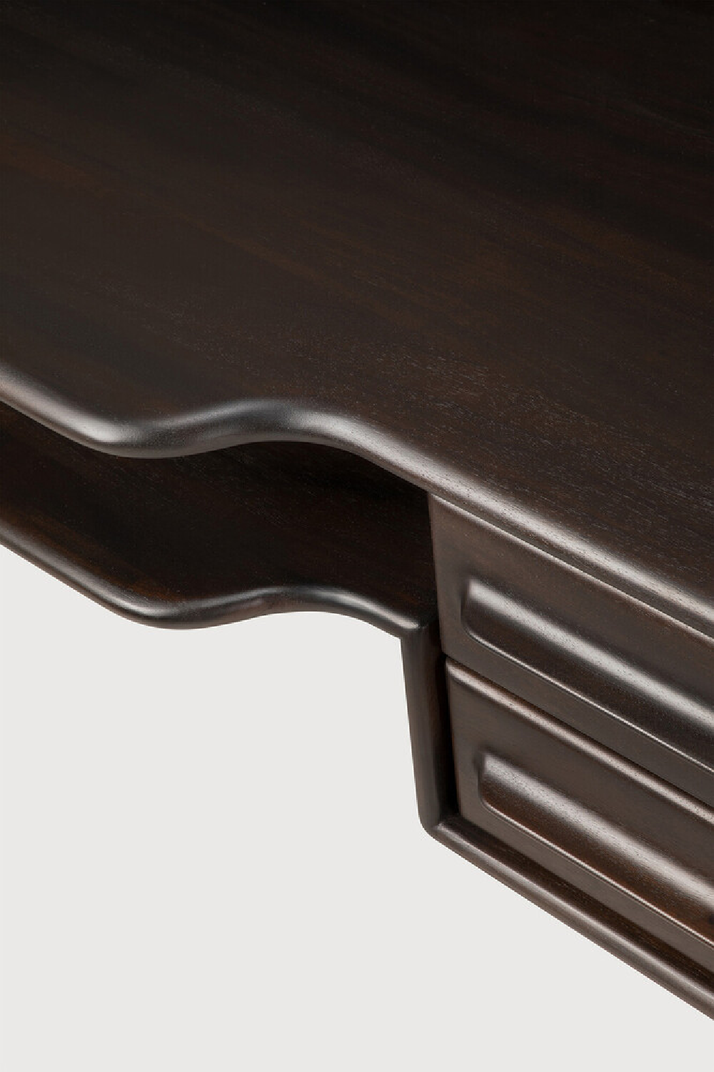 Varnished Mahogany Desk | Ethnicraft Flow | Oroa.com
