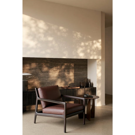 Brown Mahogany Lounge Chair | Ethnicraft Jack | Oroa.com