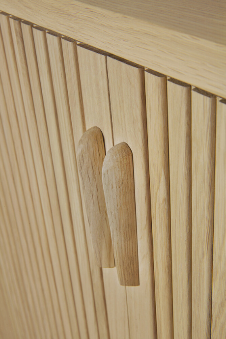 Sliding Door Oak Sideboard | Ethnicraft Roller Max | Oroa.com