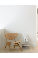Oak Curved Lounge Chair | Ethnicraft Eye | Oroa.com
